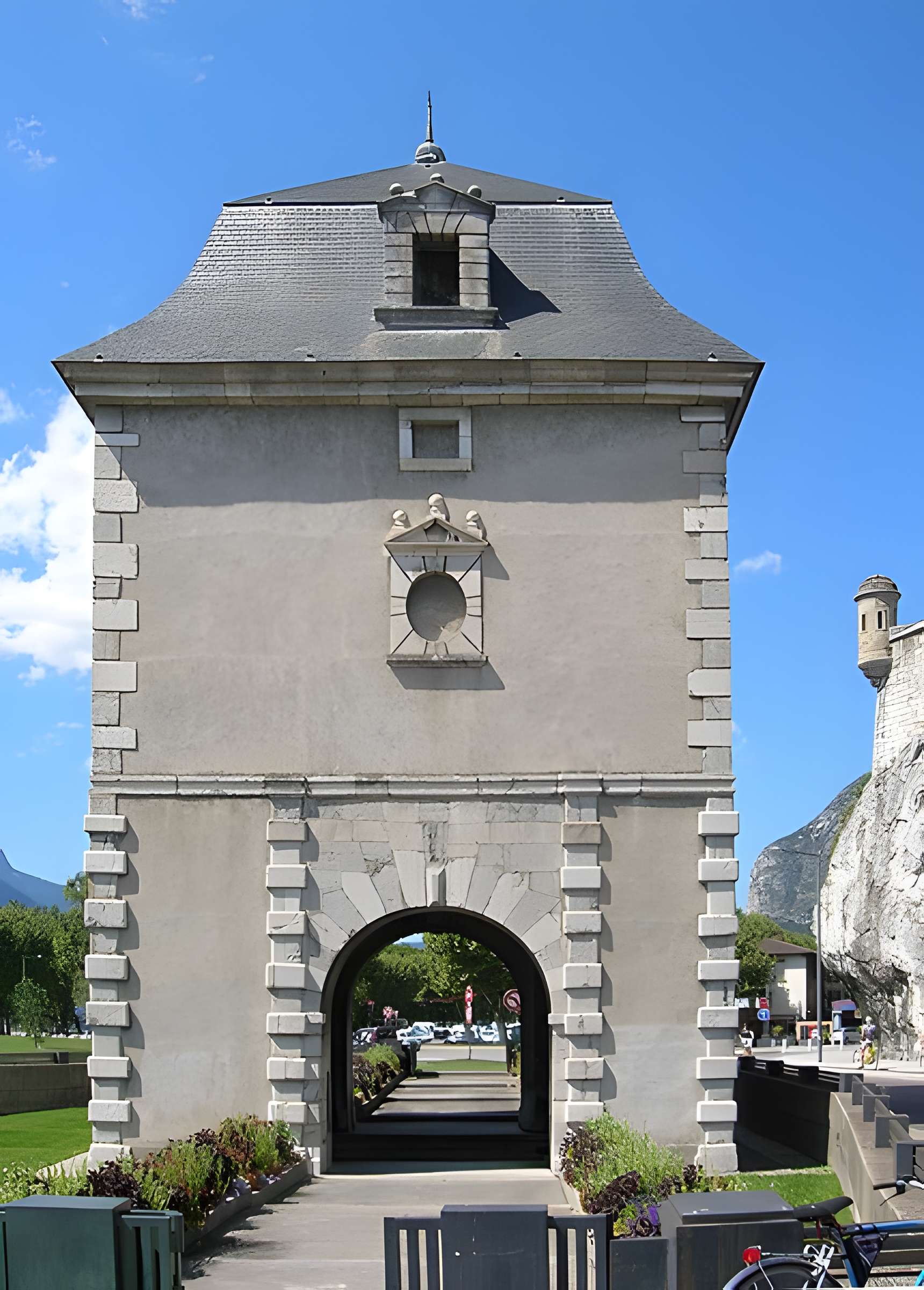 Pavillon de la Porte de France