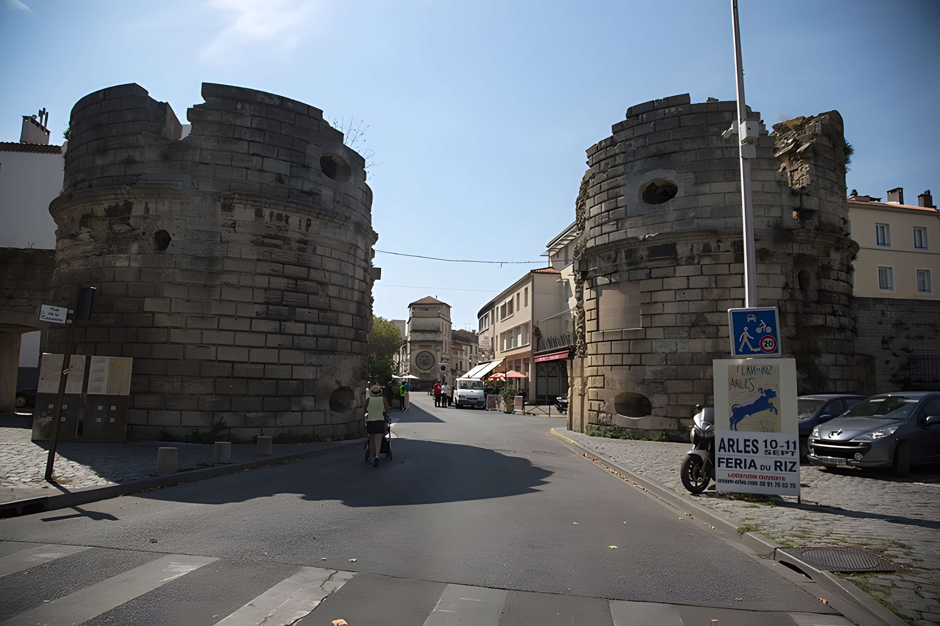 Porte de la Cavalerie d'Arles
