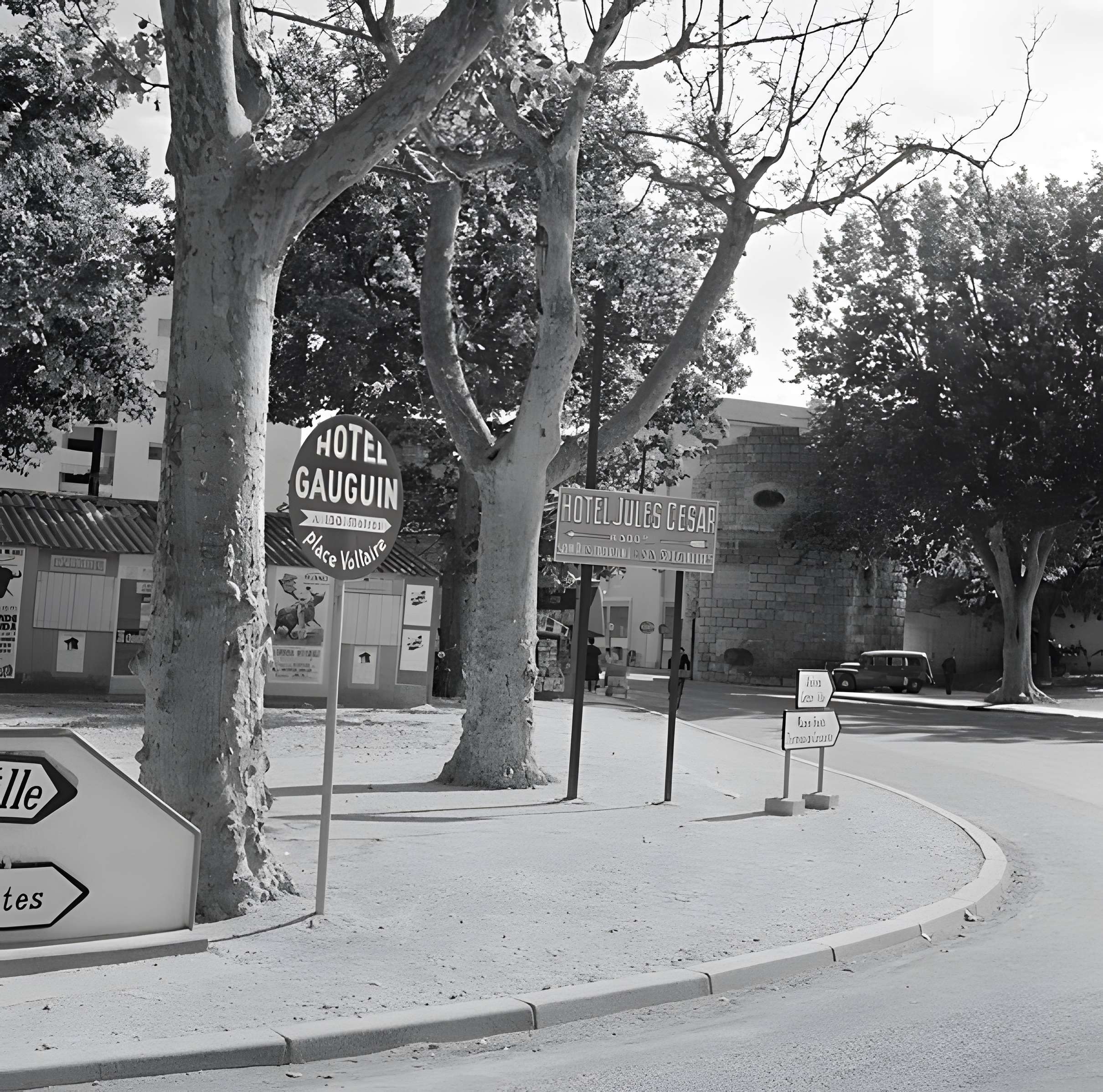 Porte de la Cavalerie d'Arles