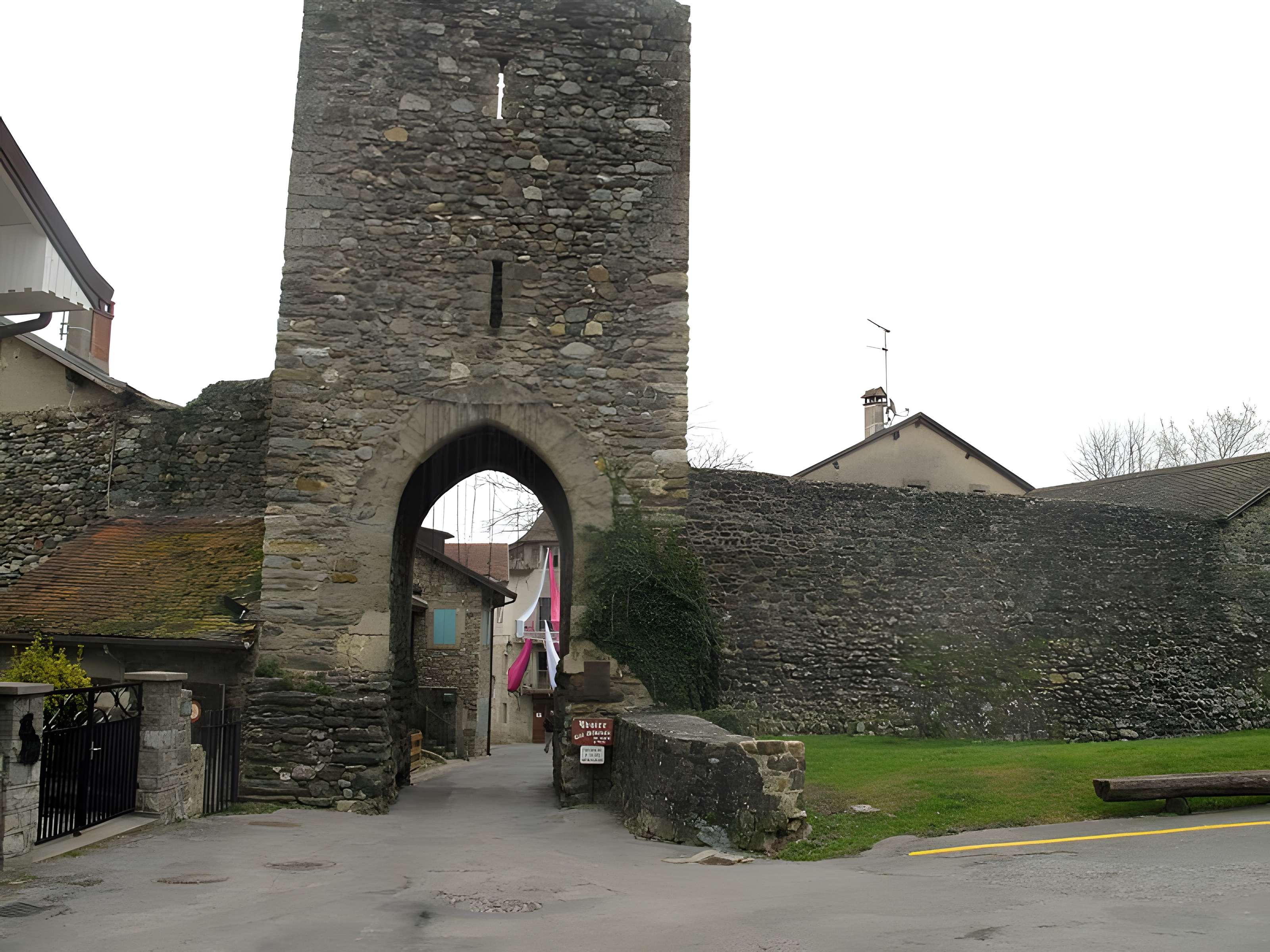 Porte de Thonon à Yvoire