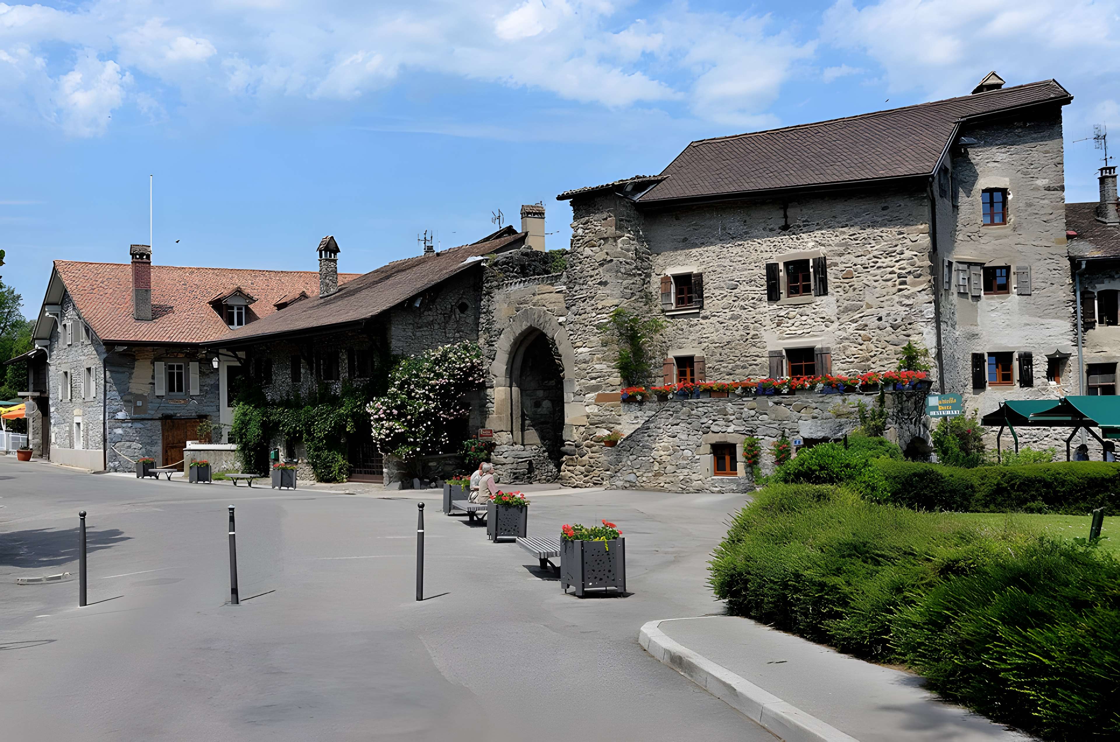 Porte de Thonon à Yvoire