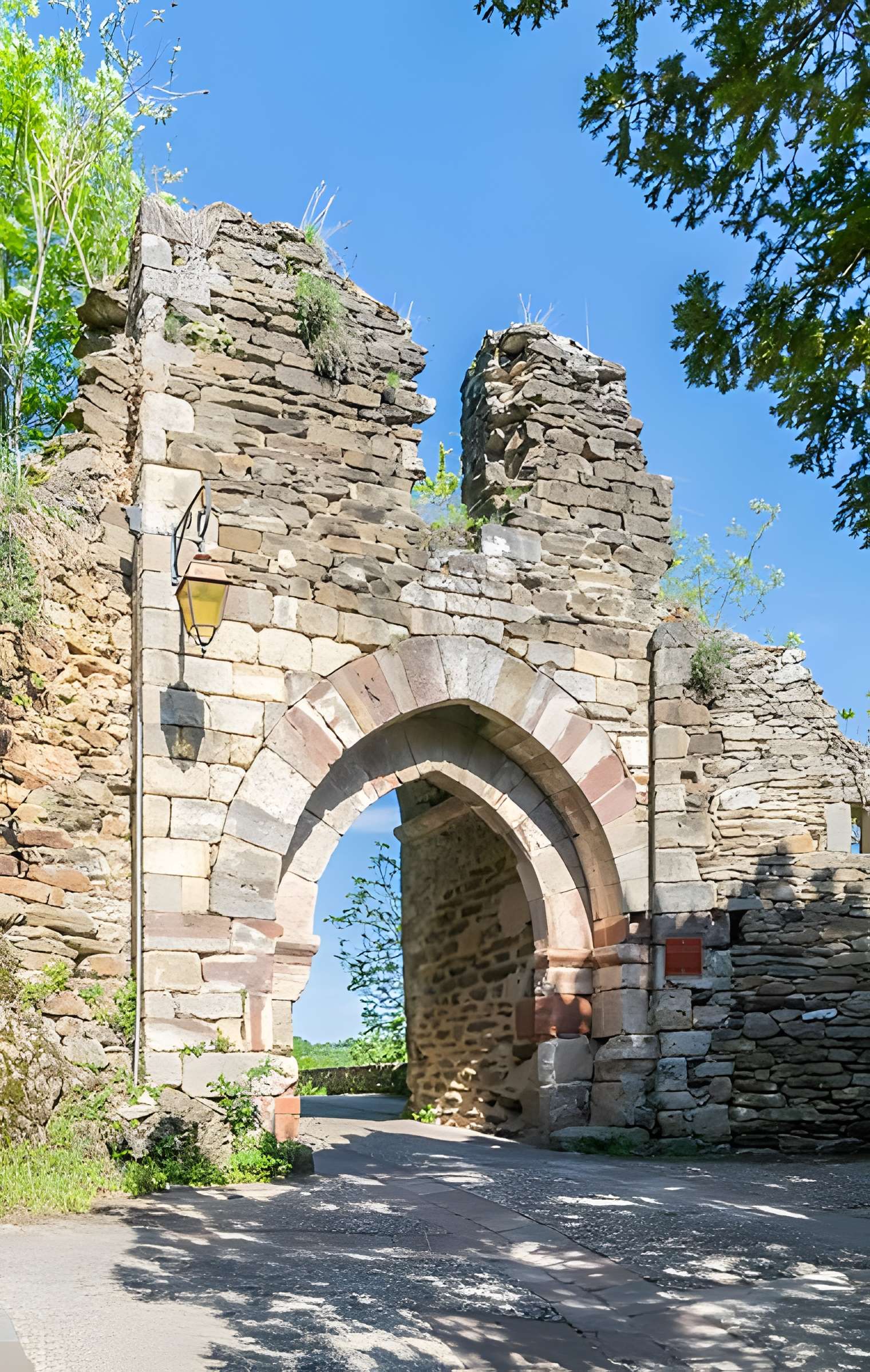 Porte de ville de Najac