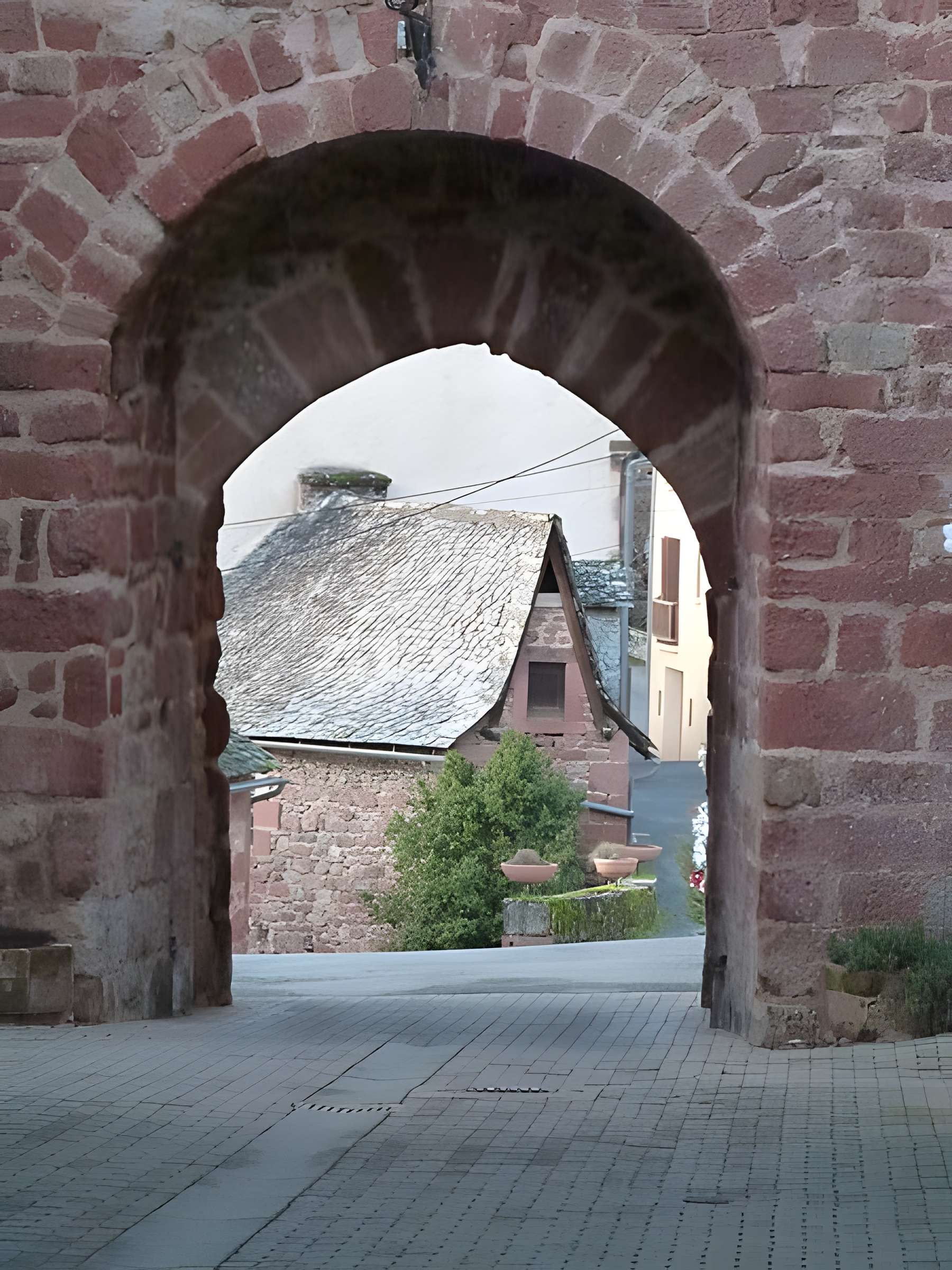 Porte de ville de Villecomtal