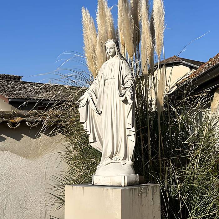 Photo de Presbiterio del parroco di Ars in Ars-sur-Formans