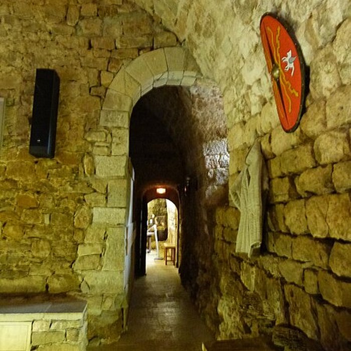 Photo de Château du Colombier à Salles-la-Source