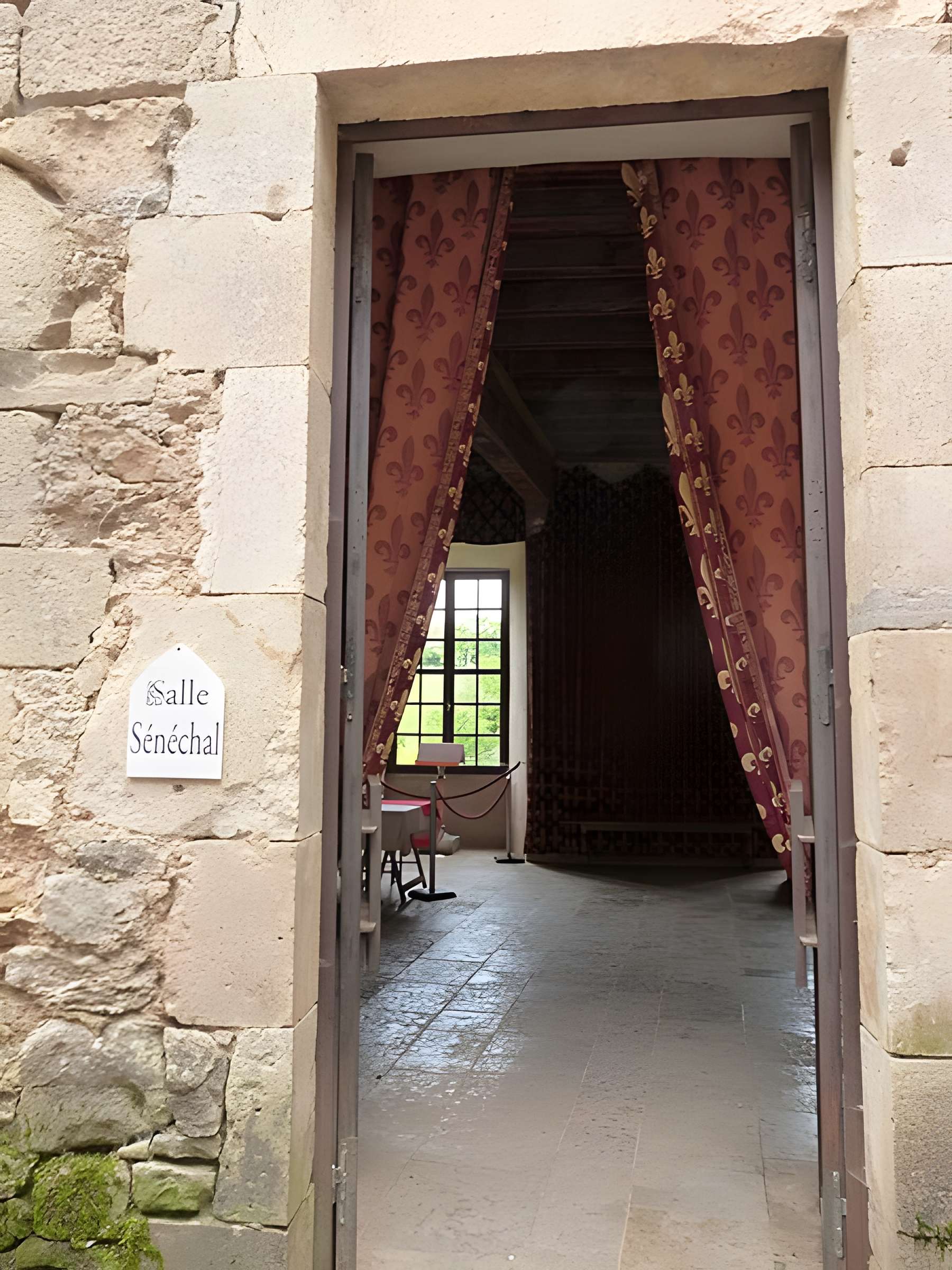 Château du Colombier à Salles-la-Source