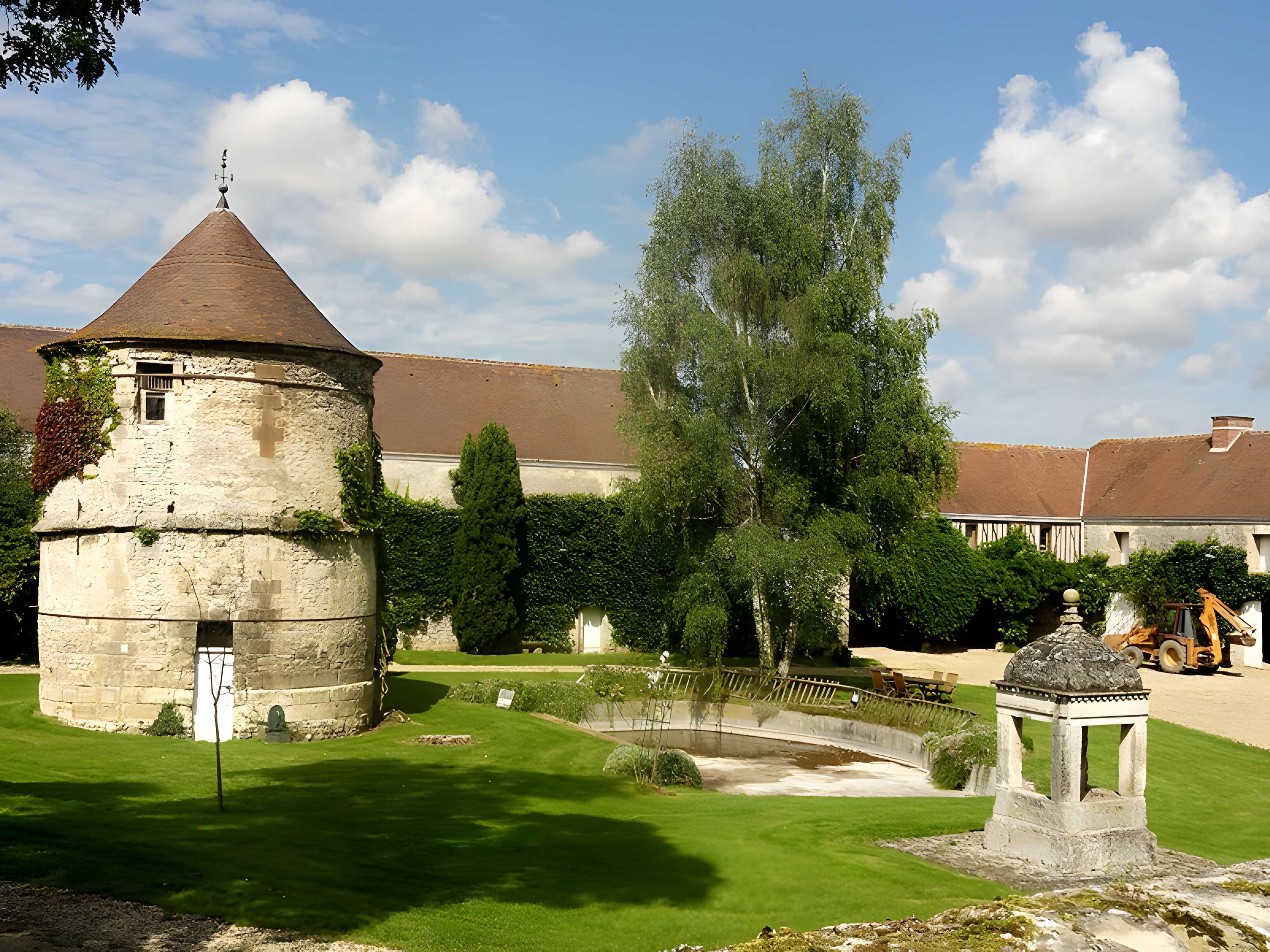 Prieuré Saint-Victor de Bray