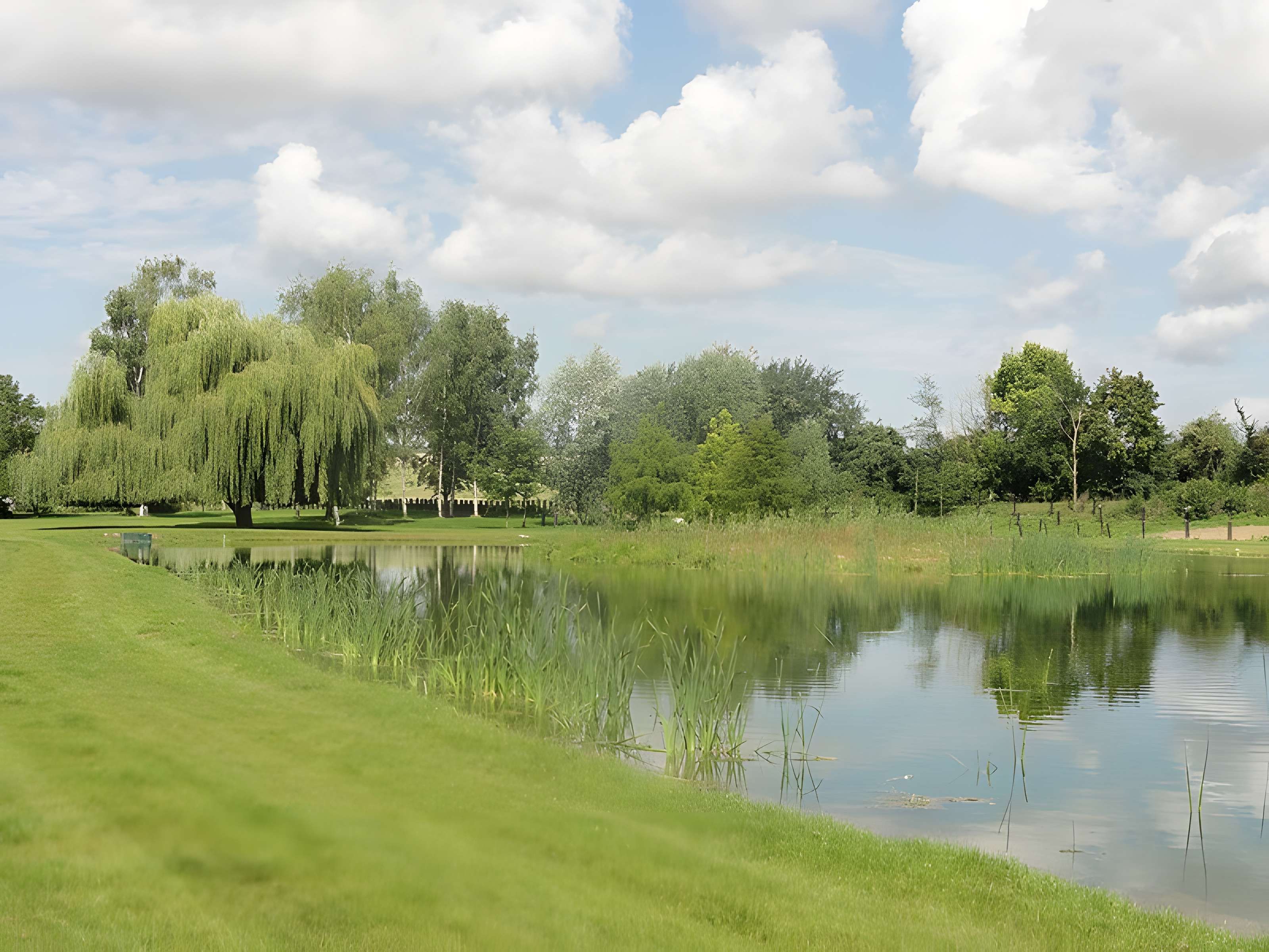 Prieuré Saint-Victor de Bray