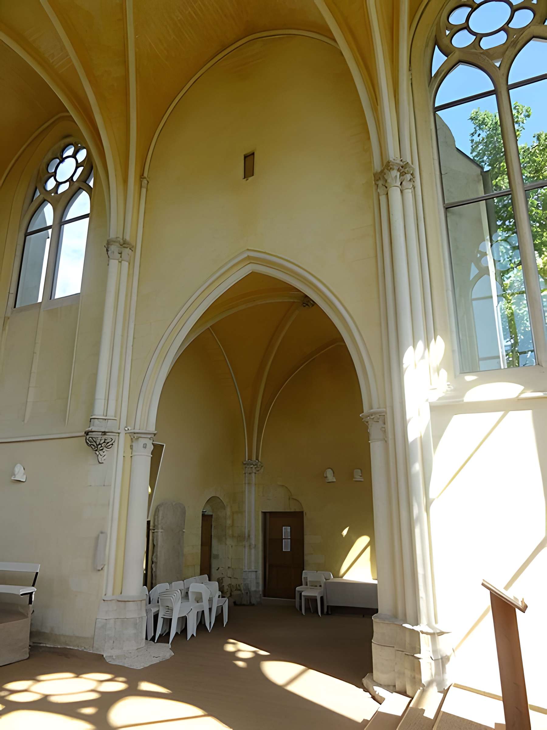 Prieuré Saint-Victor de Bray