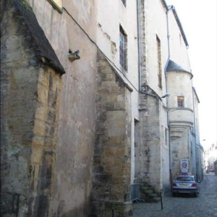 Photo de Remparts et vieux murs de la rue des Ouches à Nevers