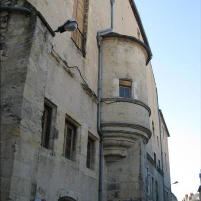 Photo de Remparts et vieux murs de la rue des Ouches à Nevers