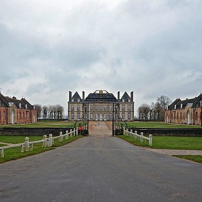 Photo de Haras national du Pin également sur communes de La Cochère, Ginai et Exmes
