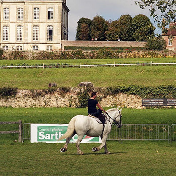 Photo de Haras national du Pin également sur communes de La Cochère, Ginai et Exmes