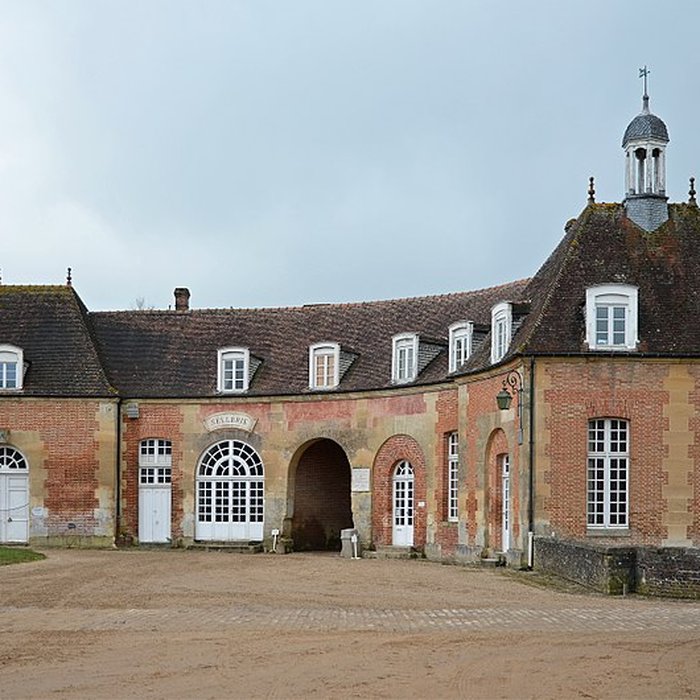 Photo de Haras national du Pin également sur communes de La Cochère, Ginai et Exmes