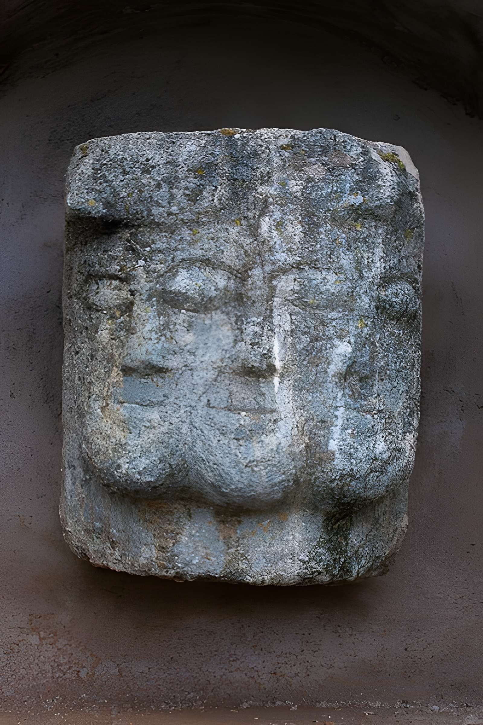 Sculpture tricéphale de Lugrin