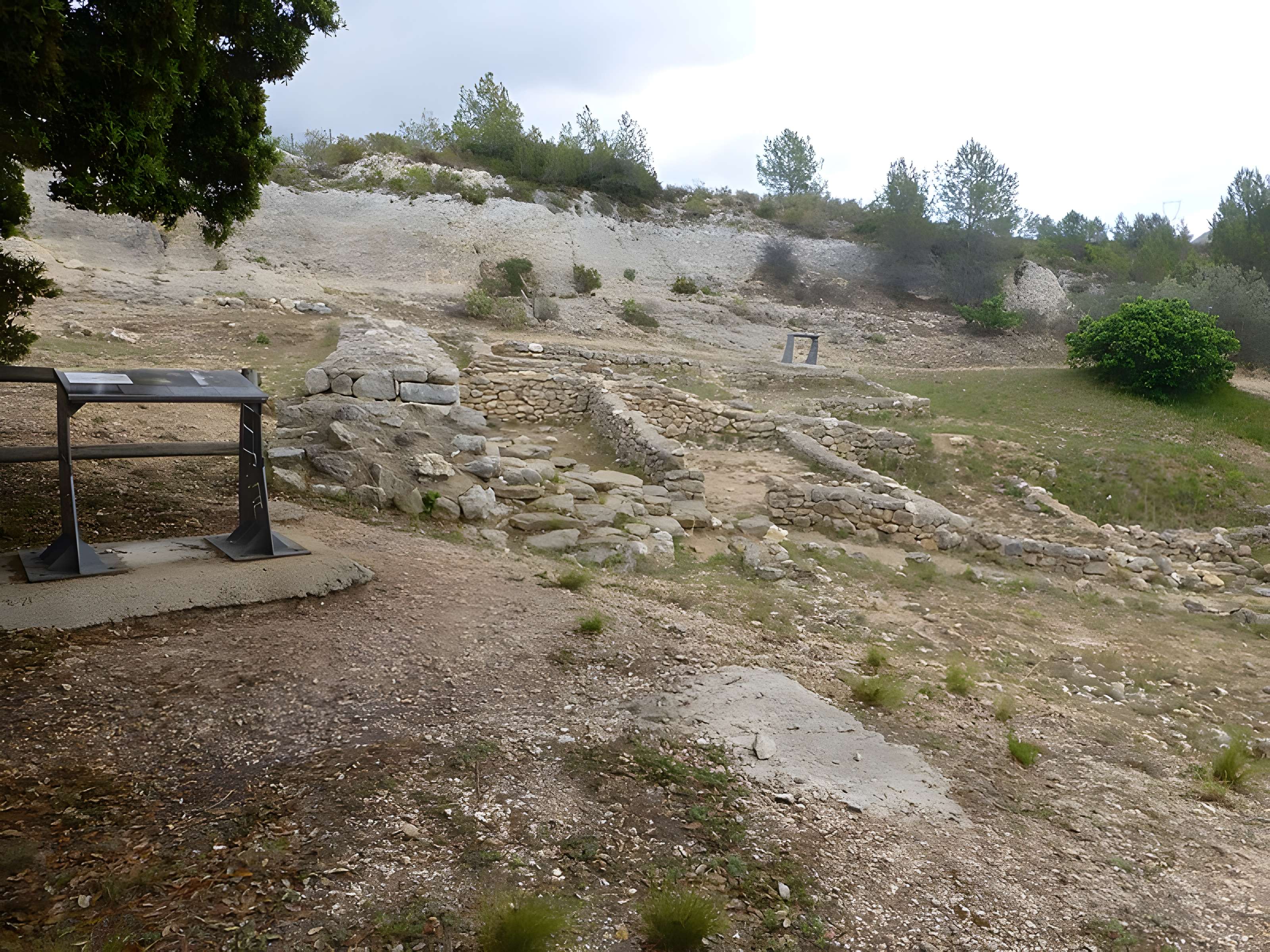 Site archéologique de Roquepertuse à Velaux