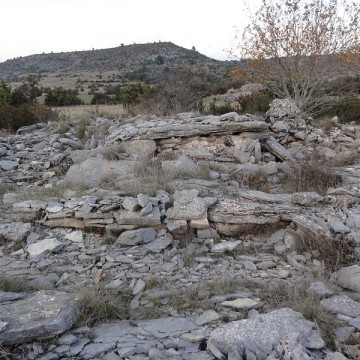 site archeologique du dolmen 3 de saint martin du larzac a millau