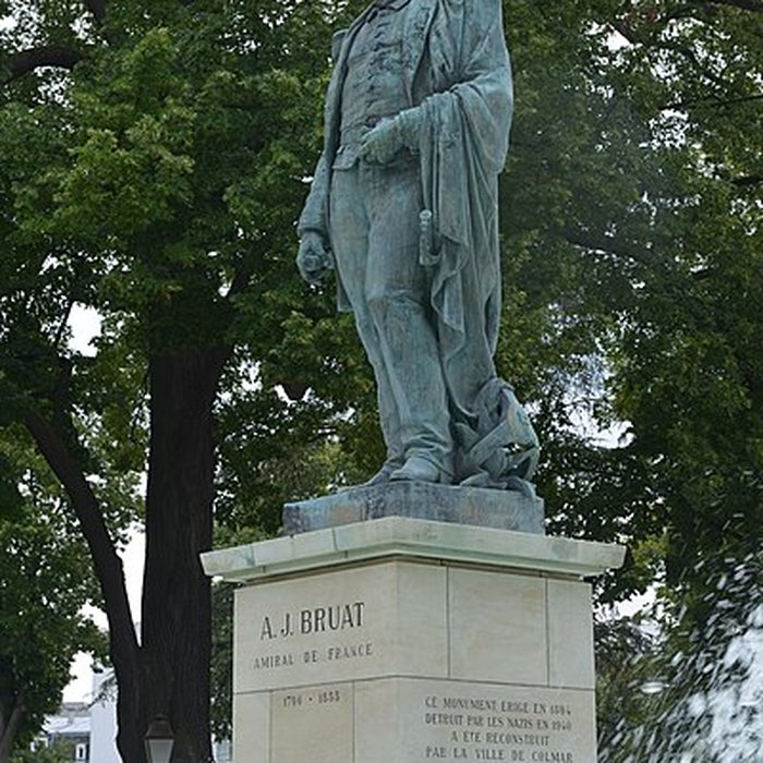 Photo de Statue de lamiral Bruat à Colmar