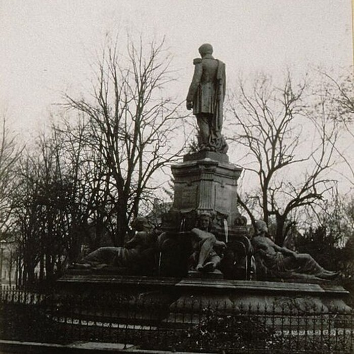 Photo de Statue de lamiral Bruat à Colmar