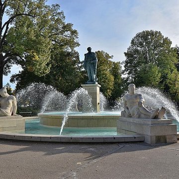 Statue de lamiral Bruat à Colmar