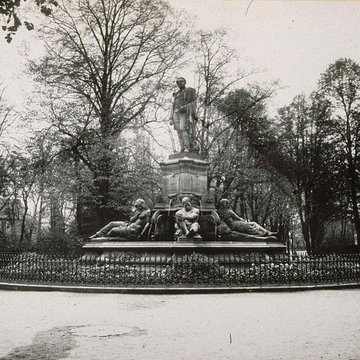 Statue de lamiral Bruat à Colmar