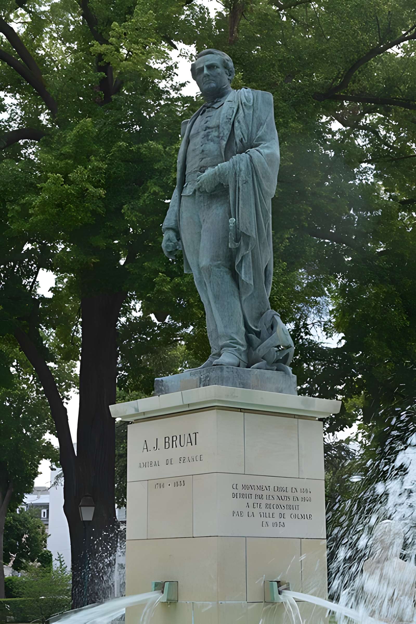 Statue de l'amiral Bruat à Colmar