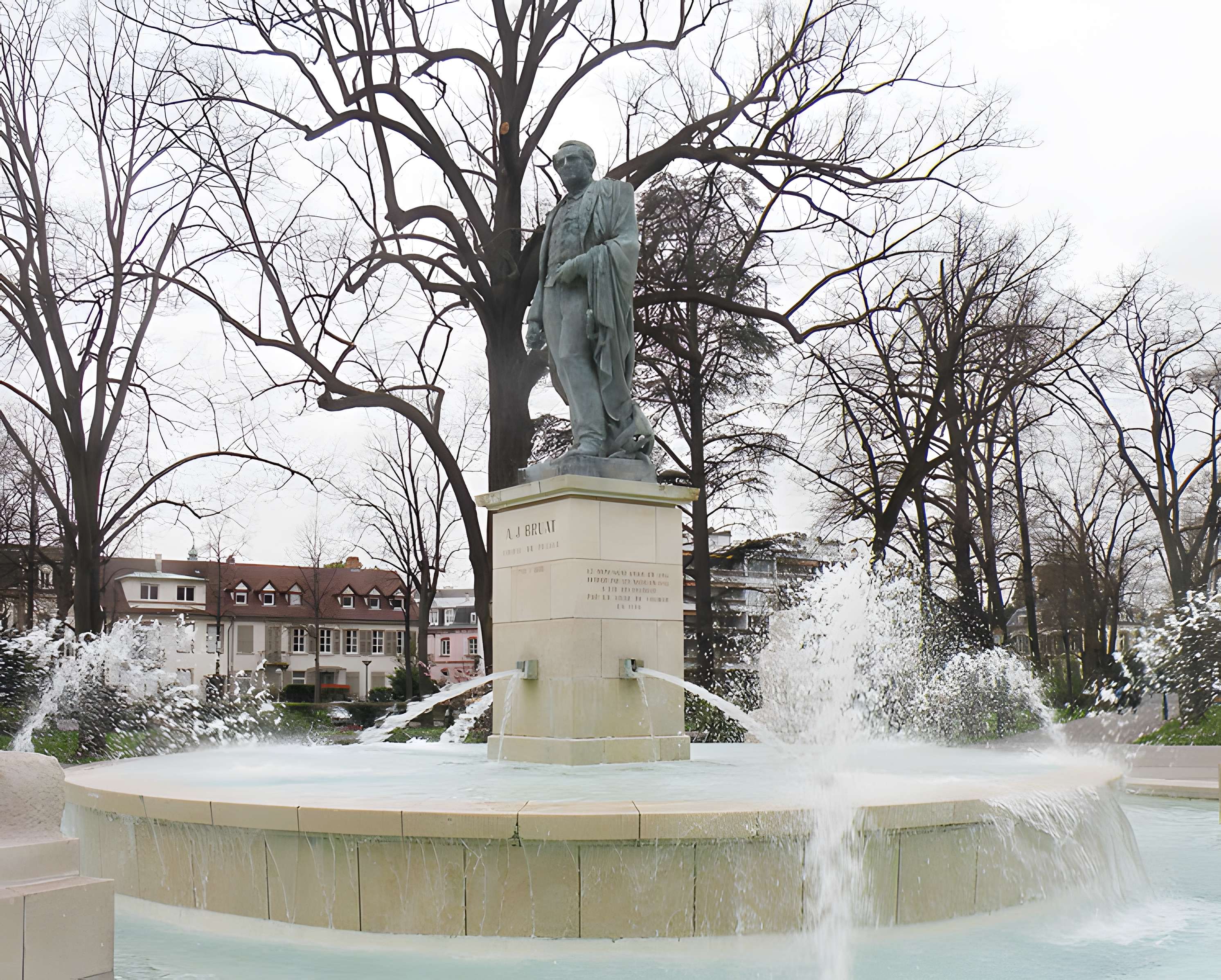 Statue de l'amiral Bruat à Colmar