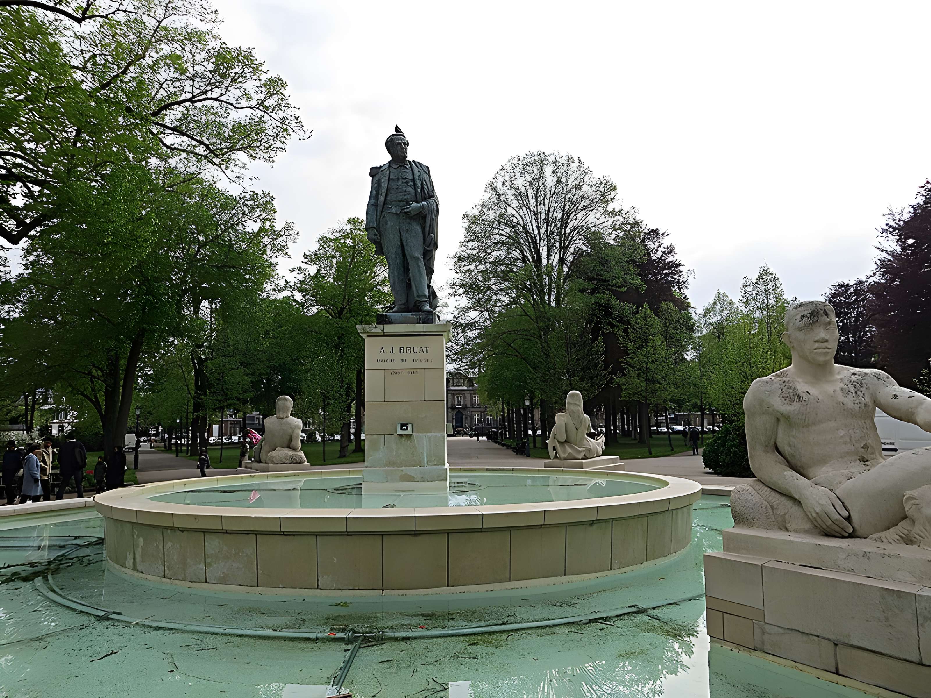 Statue de l'amiral Bruat à Colmar