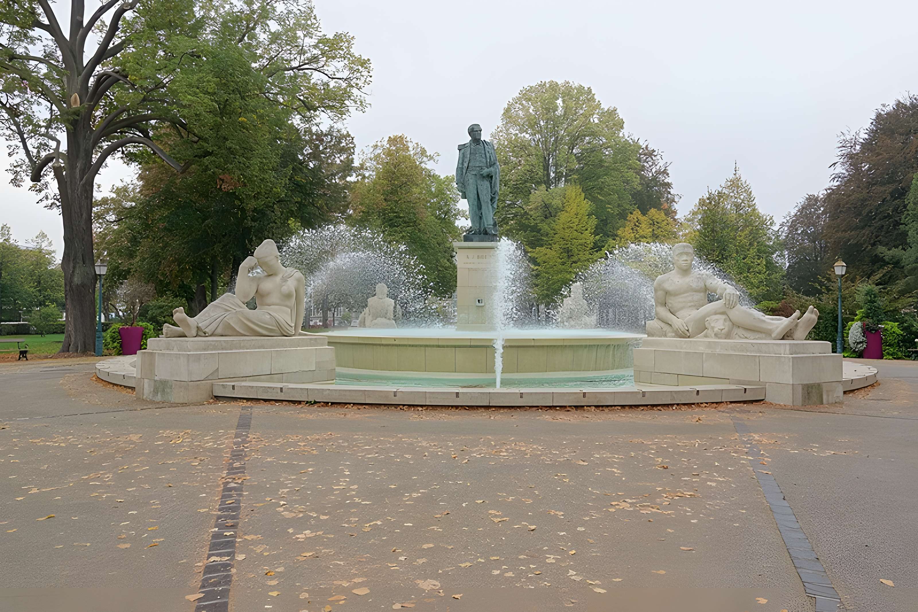 Statue de l'amiral Bruat à Colmar