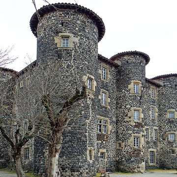 chateau du monastier sur gazeille