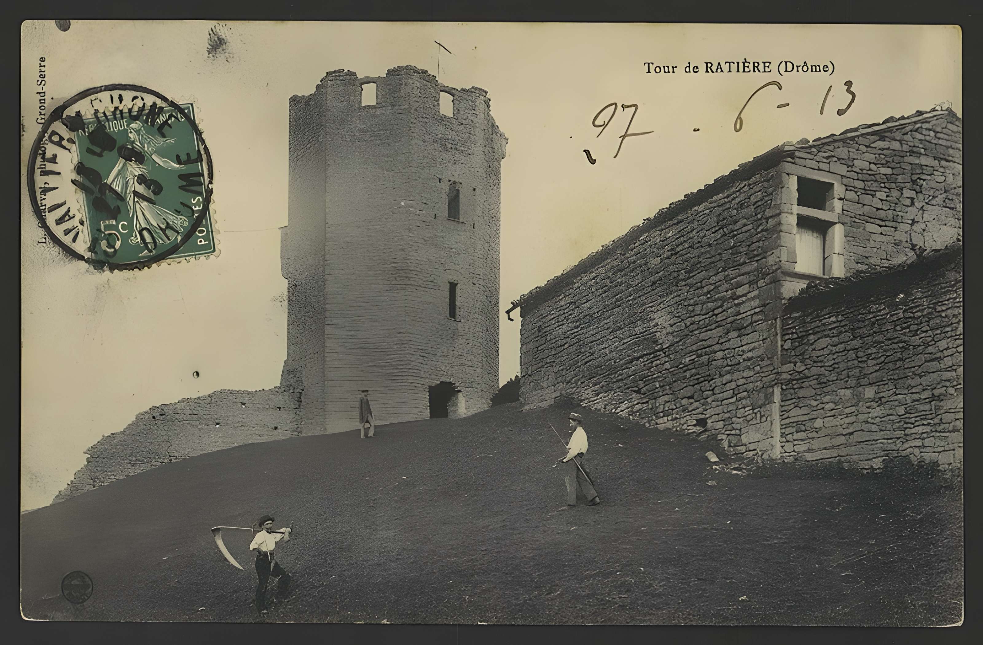 Tour carolingienne de Ratières