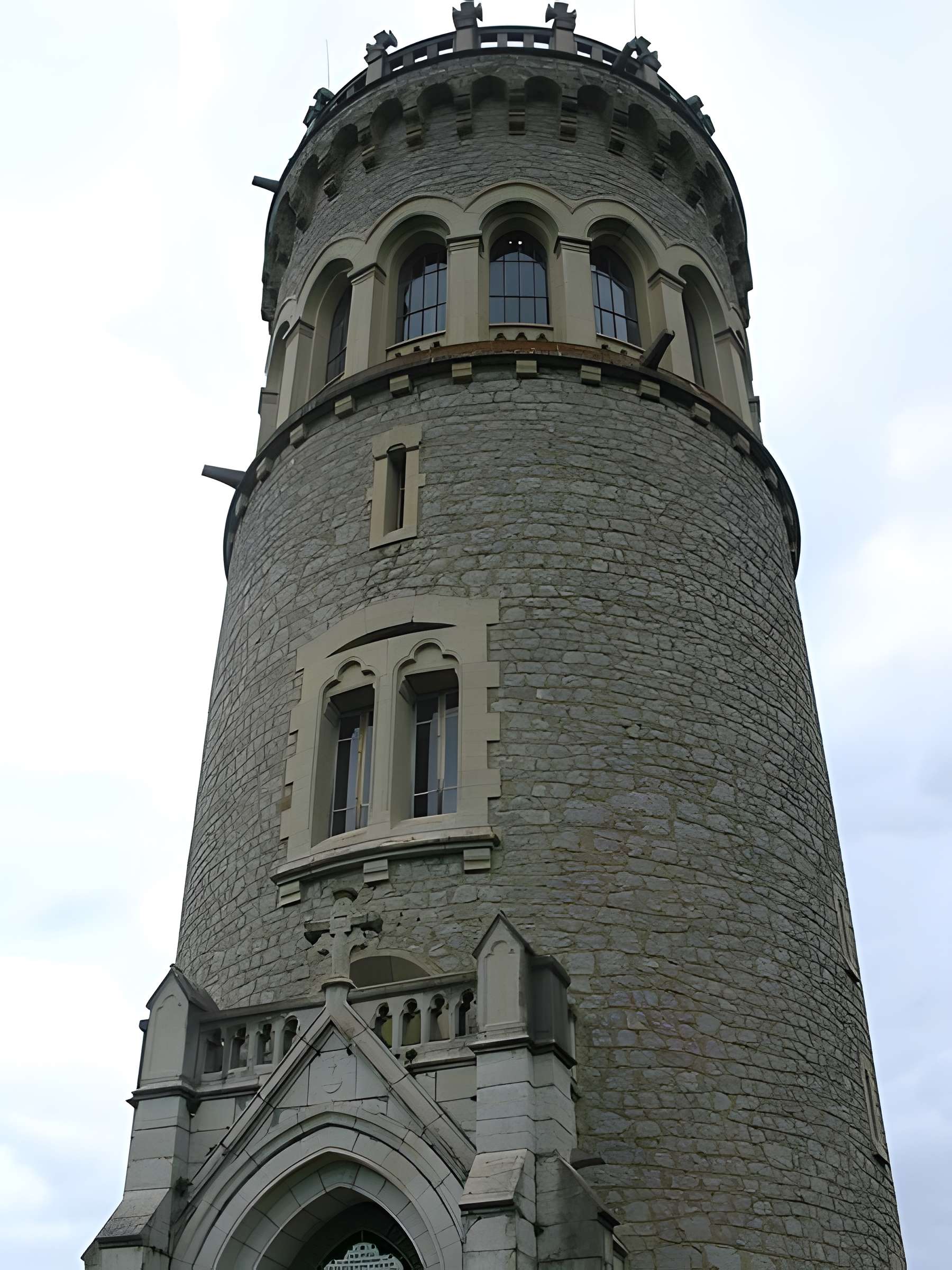 Tour d'Avalon de Saint-Maximin