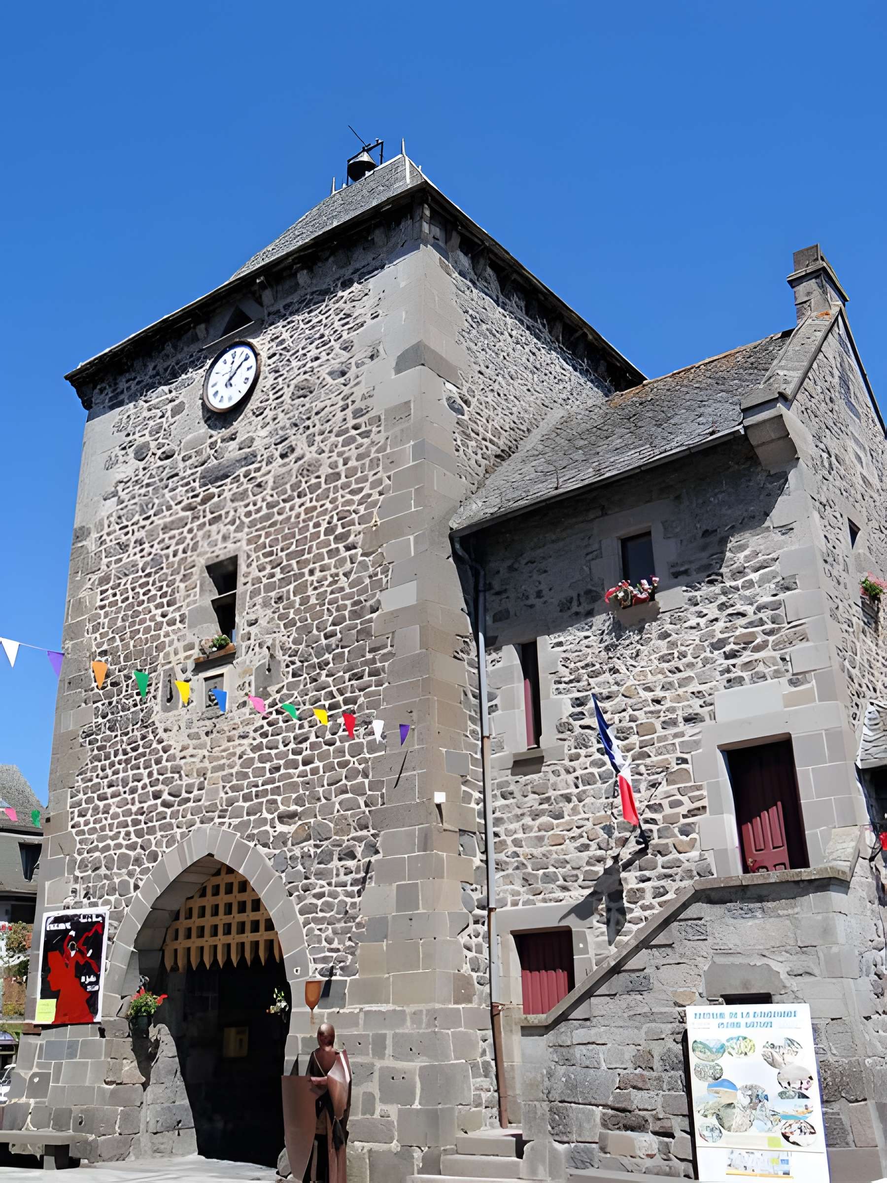 Tour de Monaco de Mur-de-Barrez 