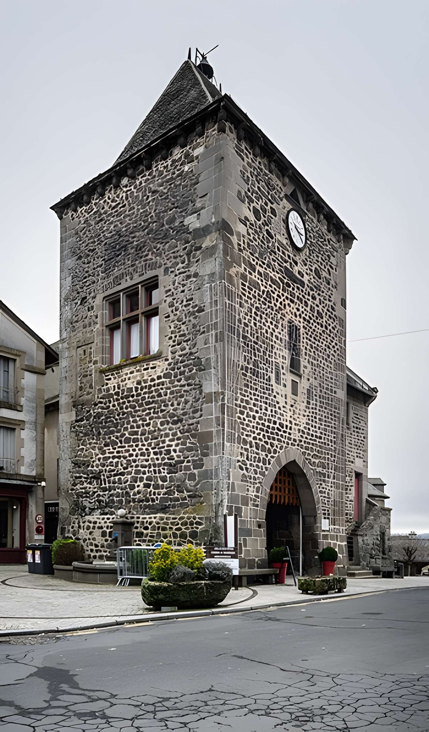 Tour de Monaco de Mur-de-Barrez
