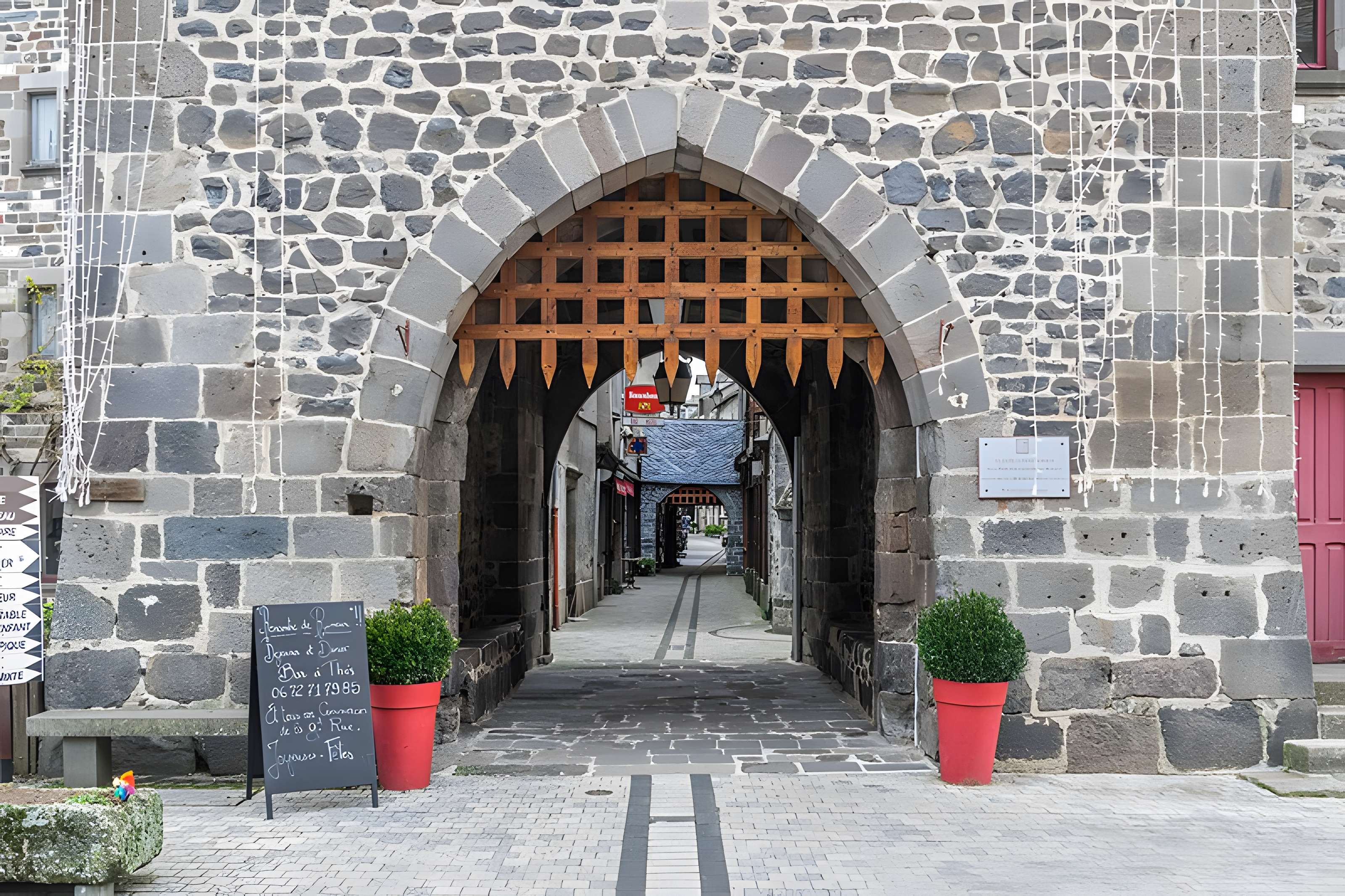 Tour de Monaco de Mur-de-Barrez