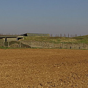 tumulus de la hogue a fontenay le marmion