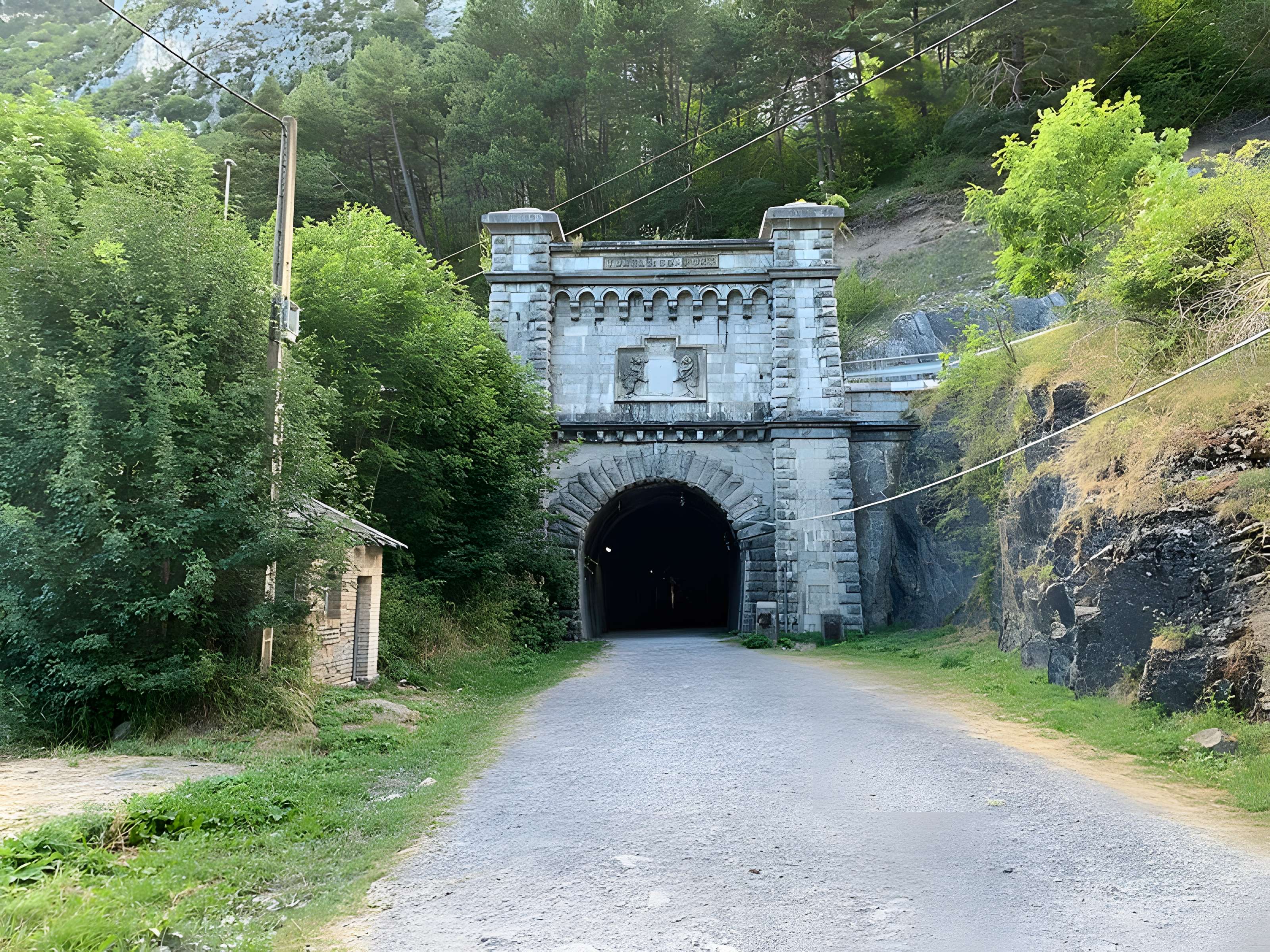 Tunnel ferroviaire du Somport à Urdos