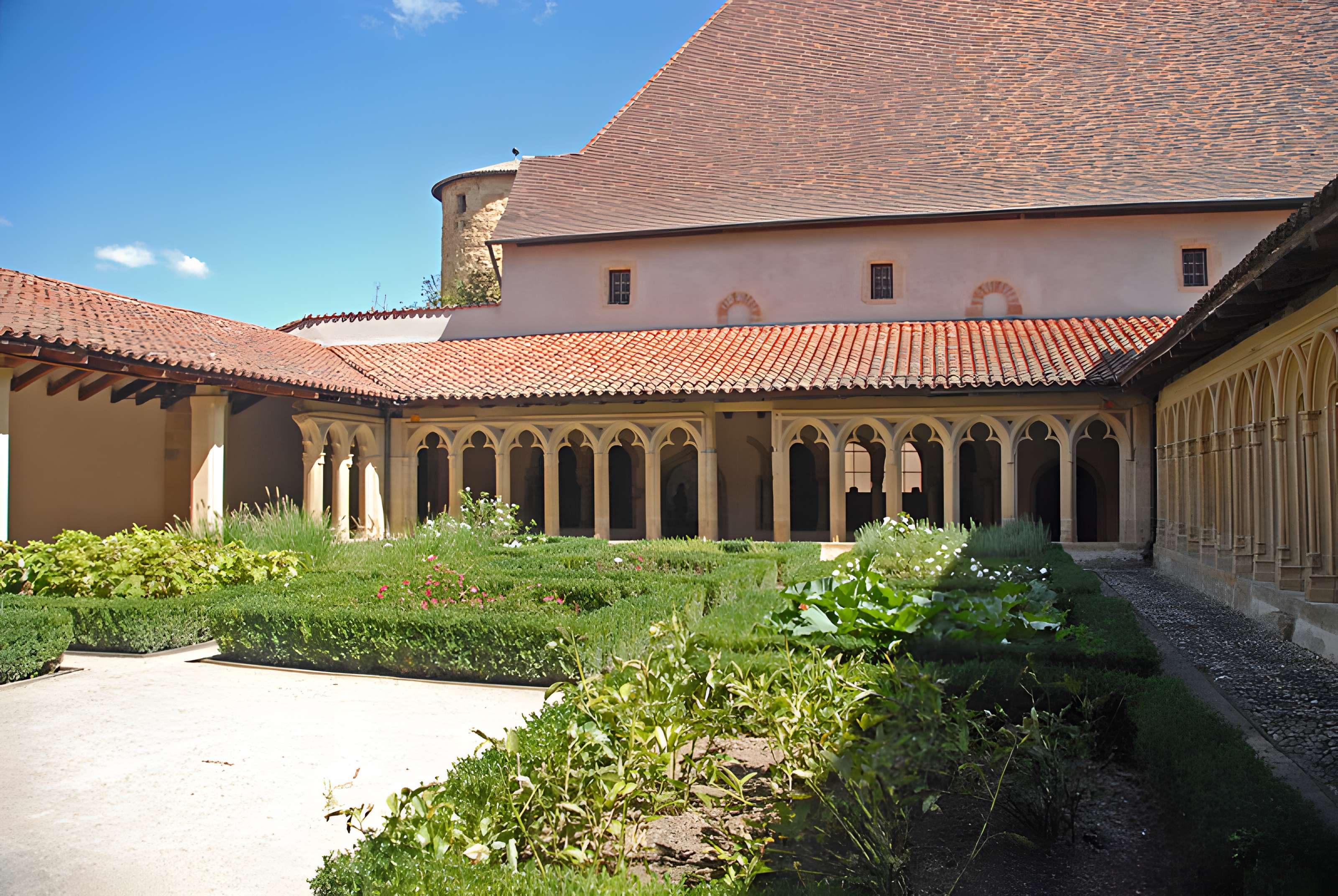 Abbaye de Charlieu