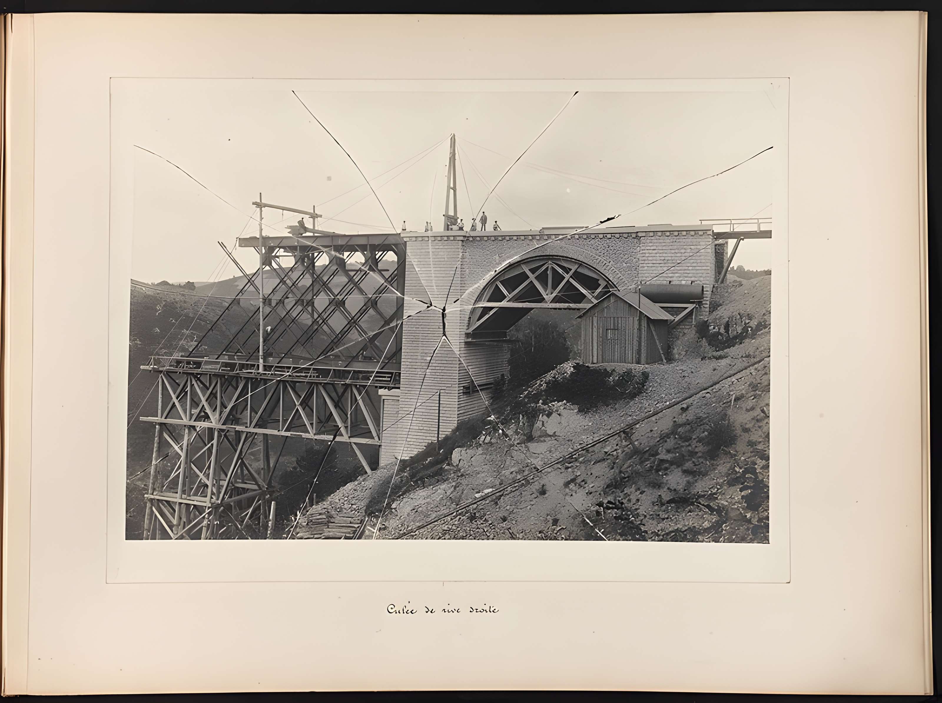 Viaduc des Fades à Sauret-Besserve