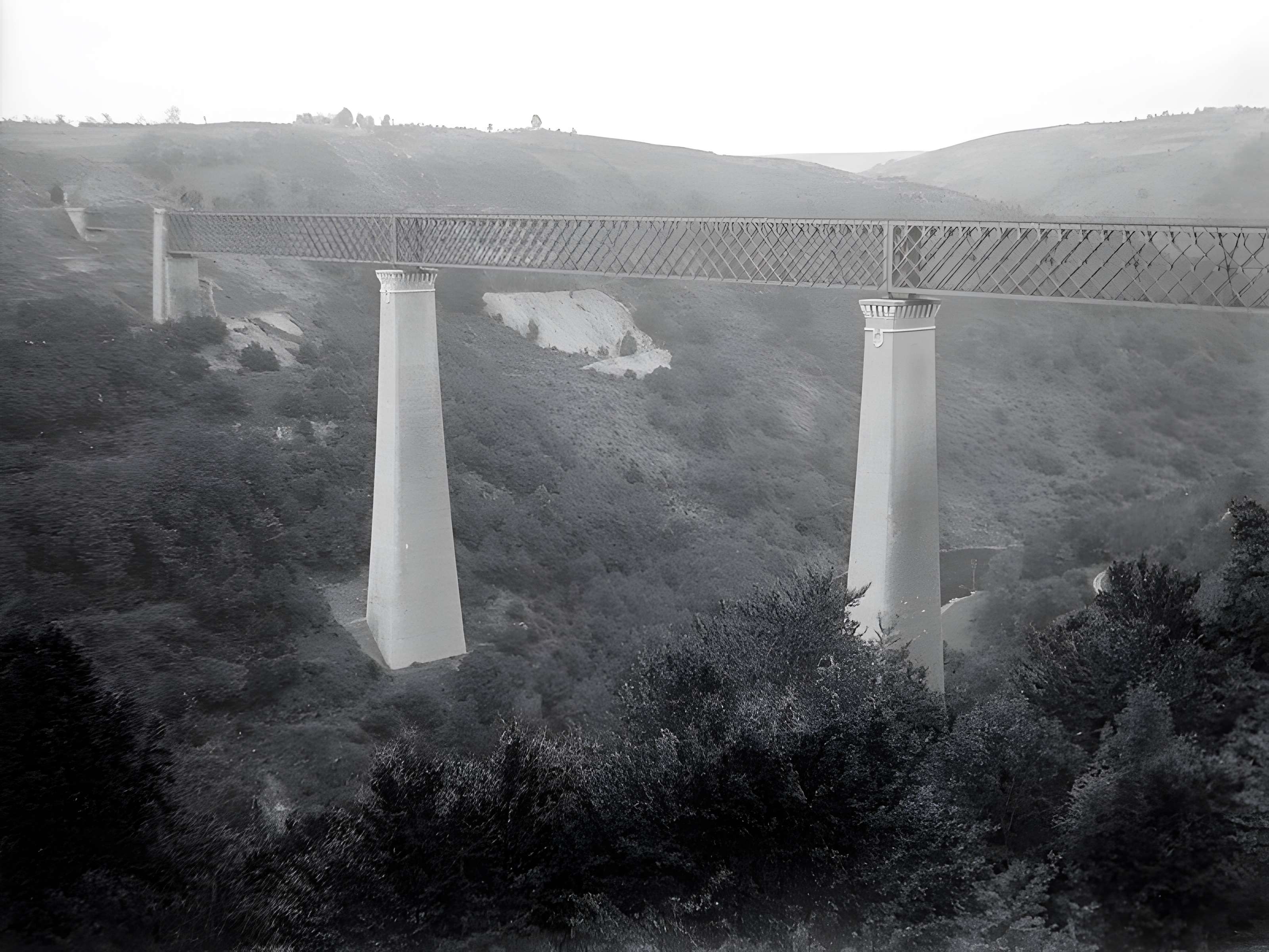 Viaduc des Fades à Sauret-Besserve