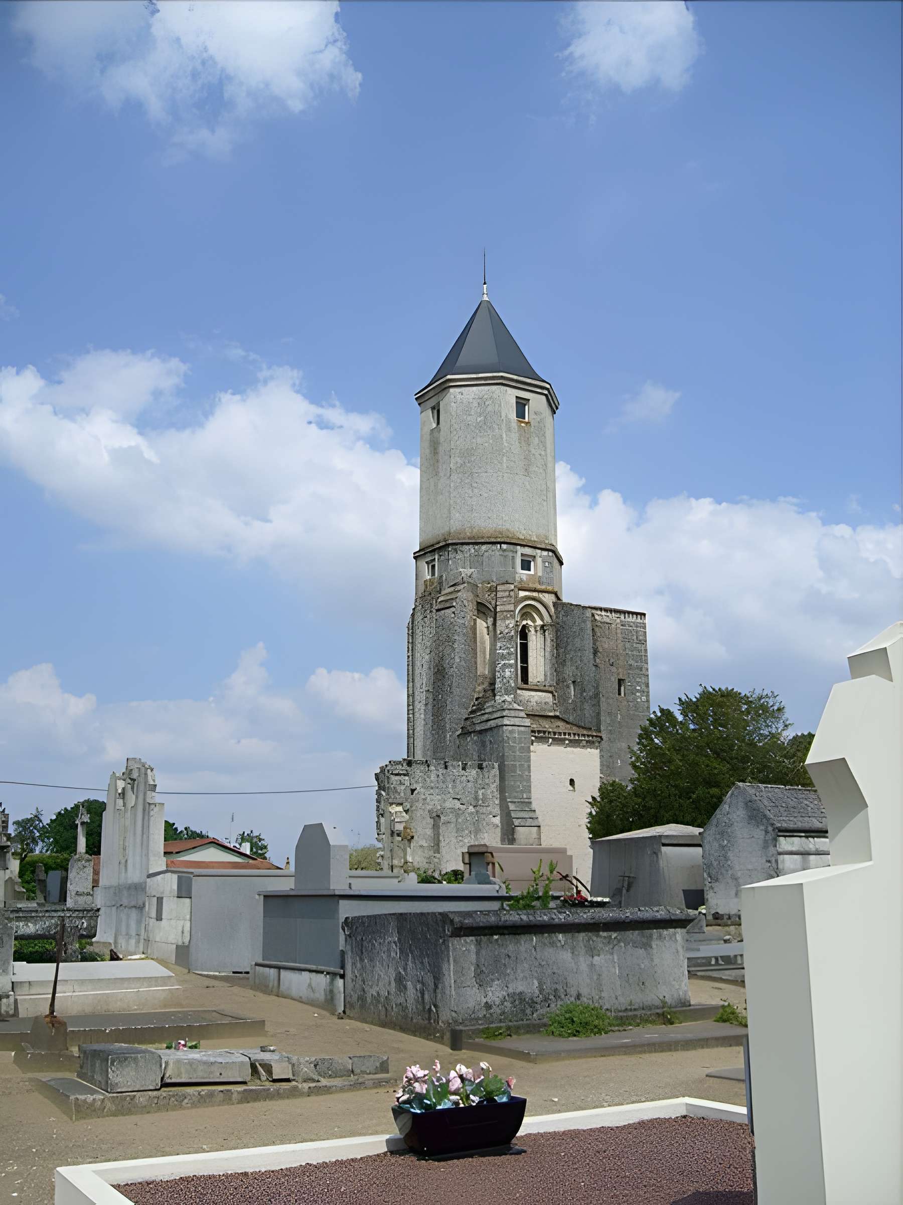 Vieille église de Saint-Palais-sur-Mer