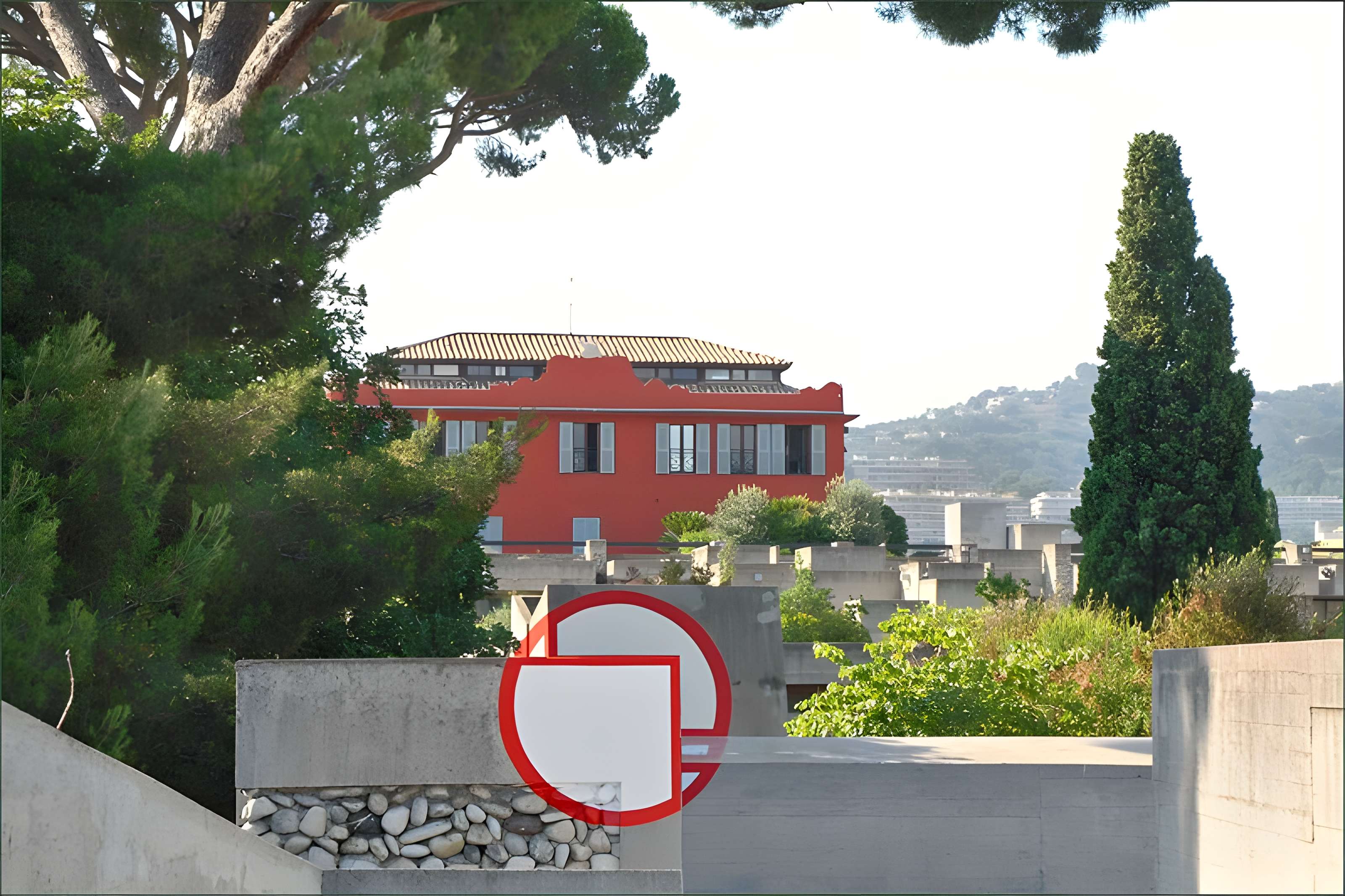 Ecole internationale d'art de la villa Arson
