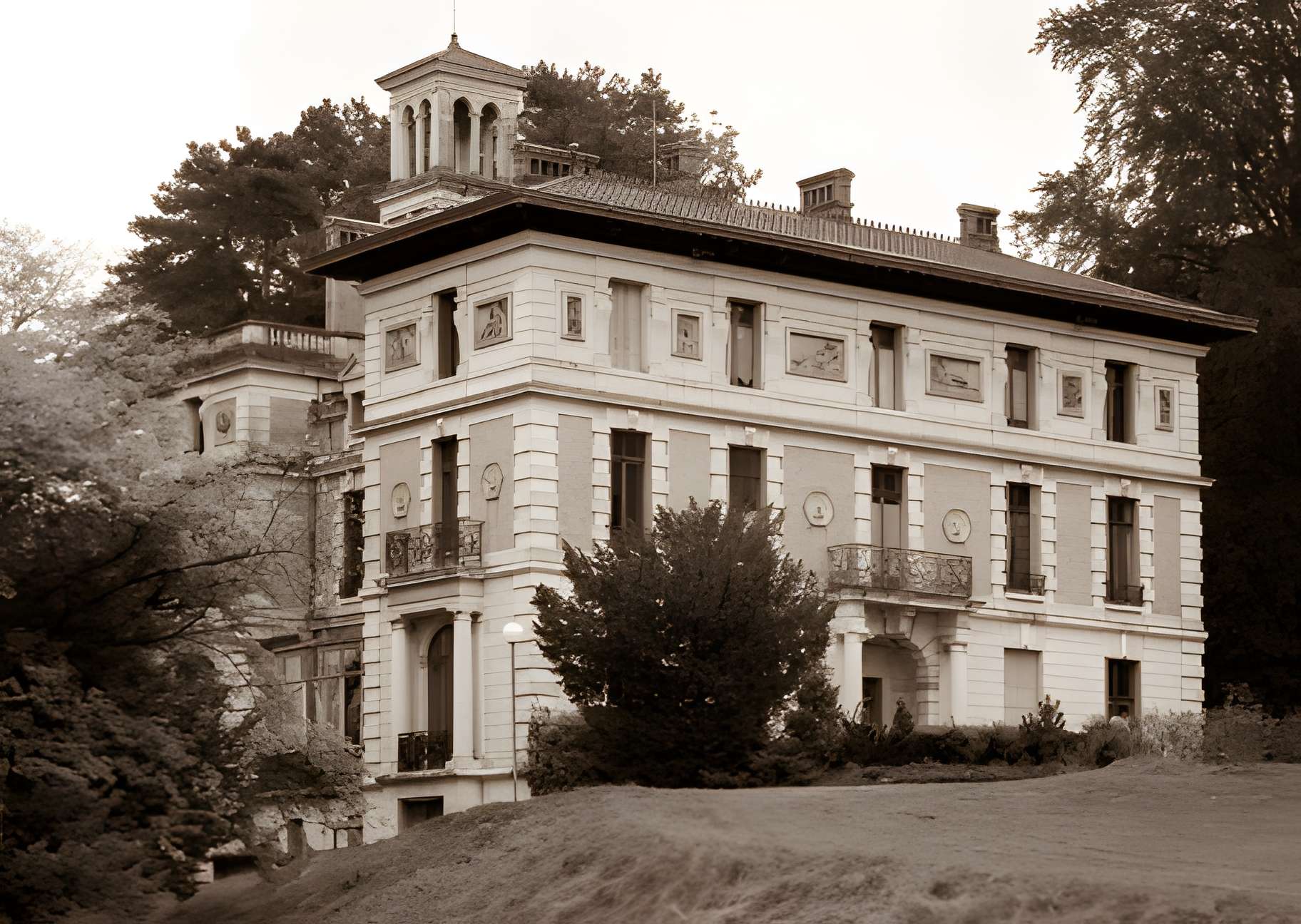 Villa La Sapinière à Évian-les-Bains