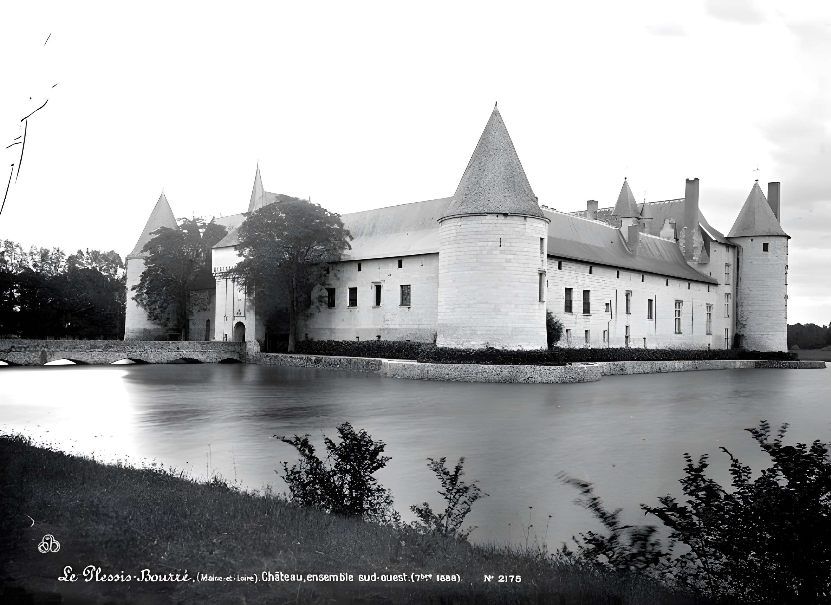 Château du Plessis-Bourré