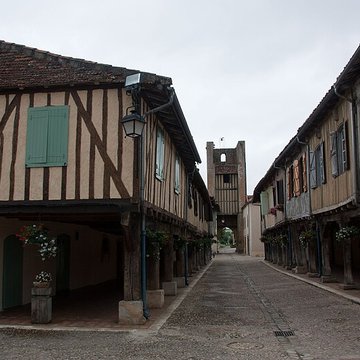 10 Maisons de la bastide à Tillac