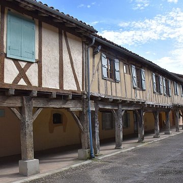 10 Maisons de la bastide à Tillac