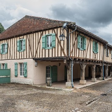 10 Maisons de la bastide à Tillac