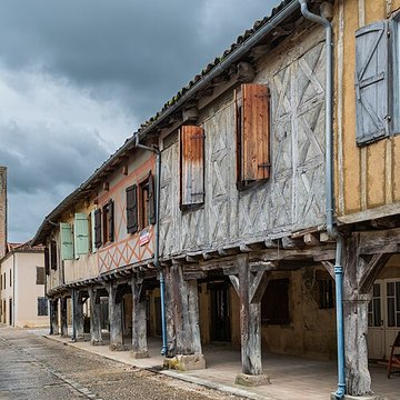 10 Maisons de la bastide à Tillac