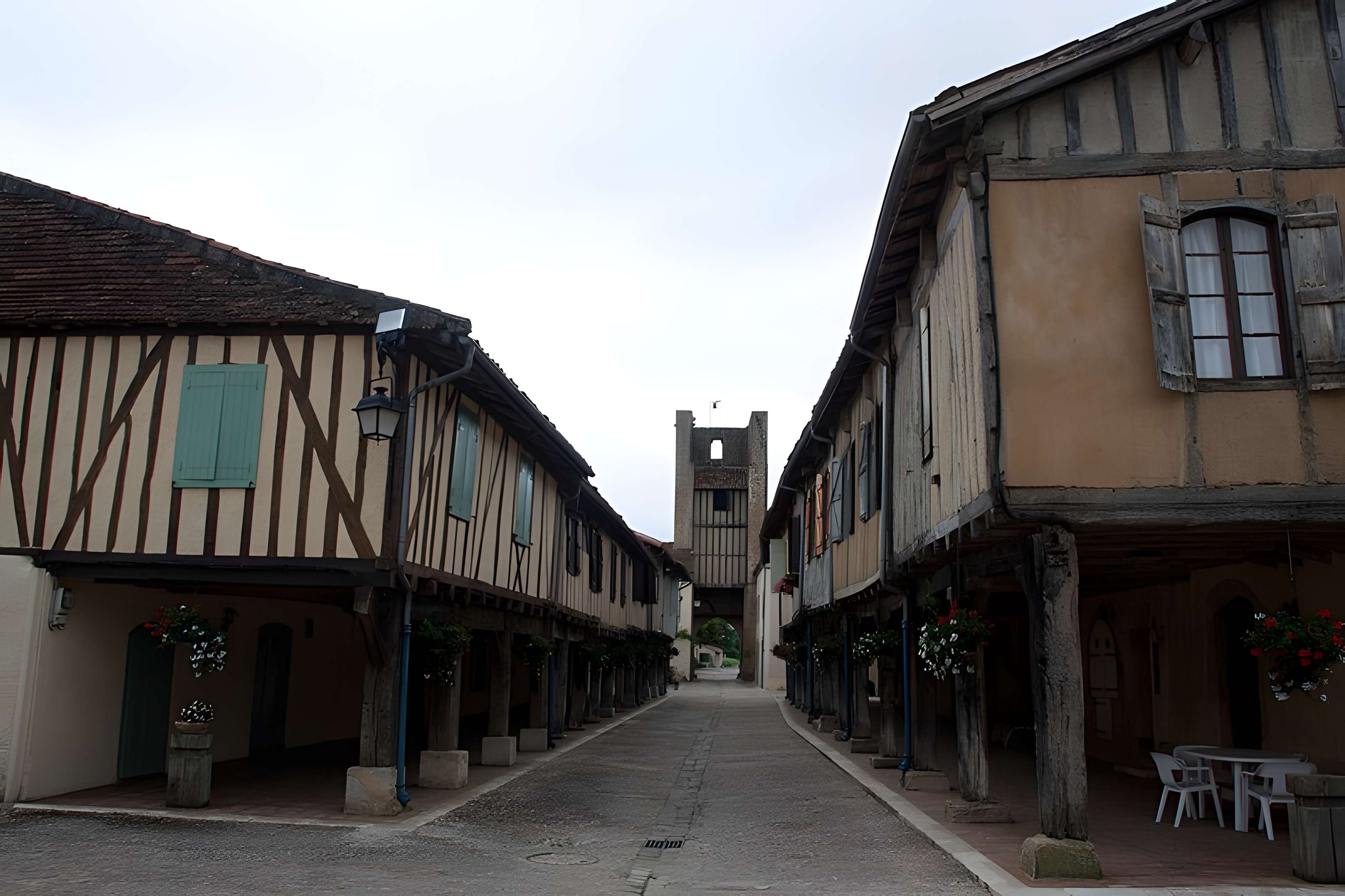 10 Maisons de la bastide à Tillac