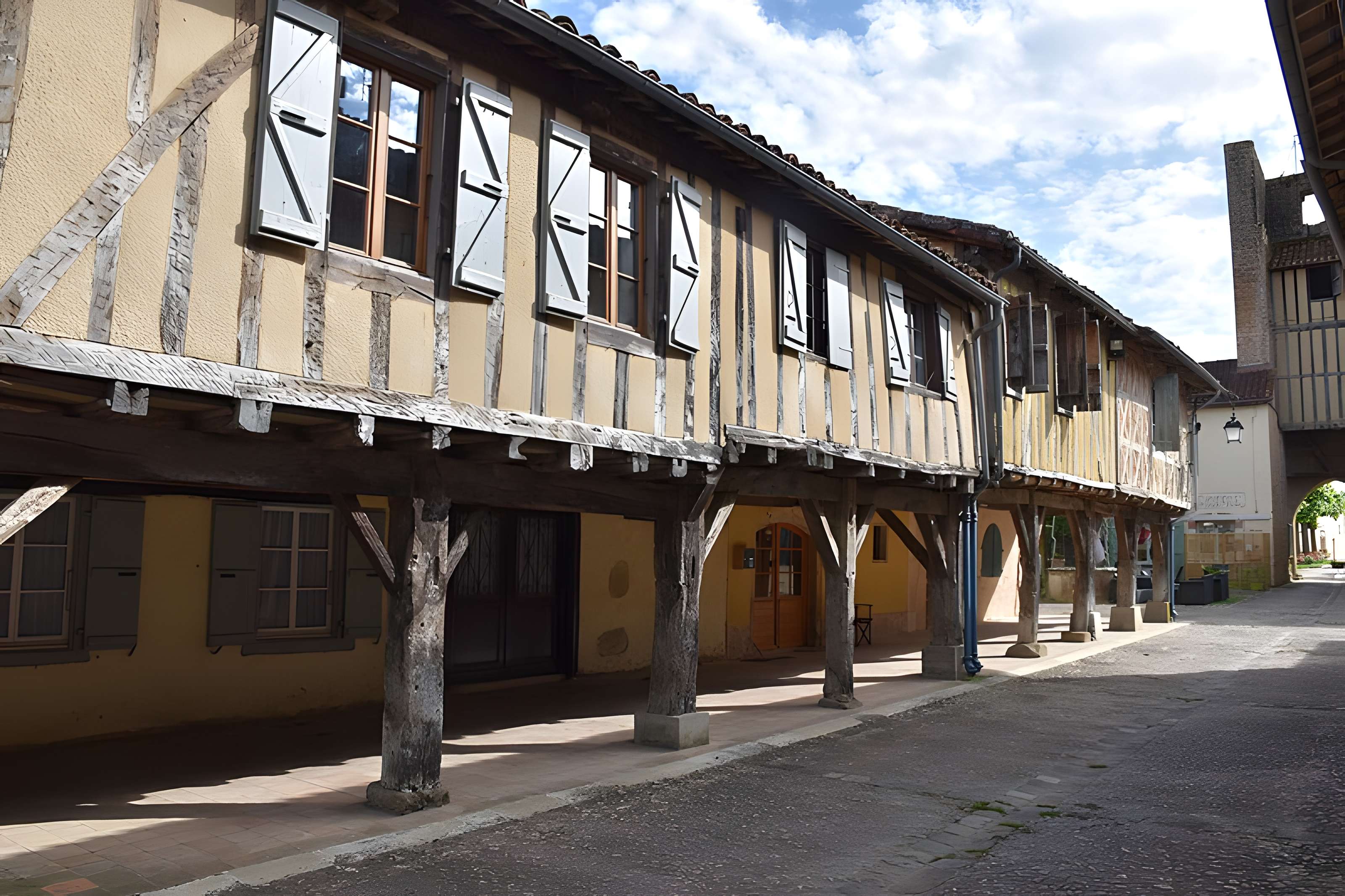10 Maisons de la bastide à Tillac